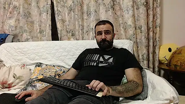 Snapshot of ivat80 chatting on 01-30-25, 07:37 ivat80 online show from 01-30-25, 07:37