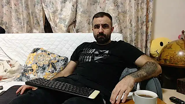 Snapshot of ivat80 chatting on 01-31-25, 08:01 ivat80 online show from 01-31-25, 08:01