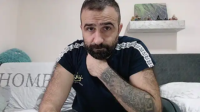 Snapshot of ivat80 chatting on 12-28-24, 07:44 ivat80 online show from 12-28-24, 07:44