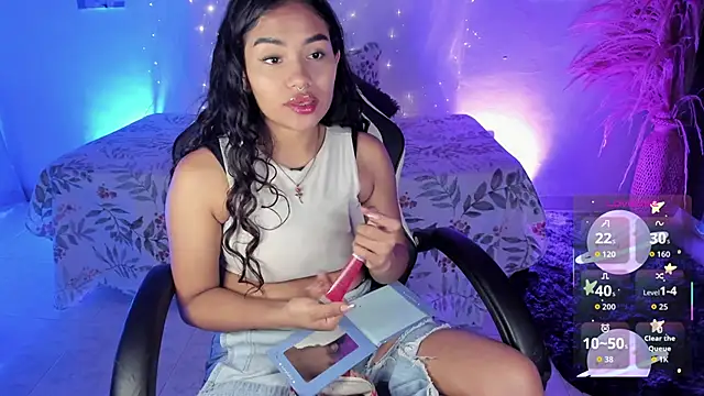 Riana Kean online show from 11-25-25, 03:18