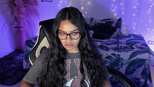 Riana Kean online show from 03-10-26, 03:10