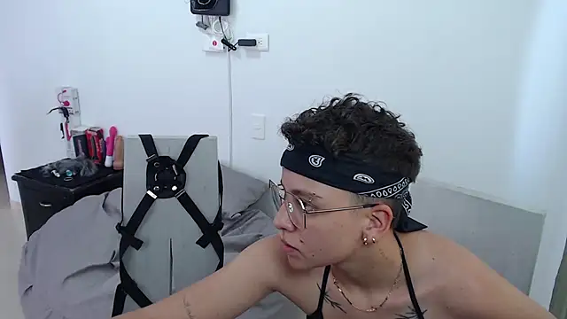 Snapshot of 01antoniafranco chatting on 03-16-25, 08:10 01antoniafranco online show from 03-16-25, 08:10