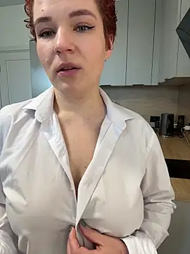 Snapshot of MrMrsRight chatting on 05-19-26, 12:23 MrMrsRight online show from 05-19-26, 12:23