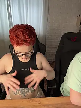 Snapshot of MrMrsRight chatting on 03-02-26, 08:10 MrMrsRight online show from 03-02-26, 08:10