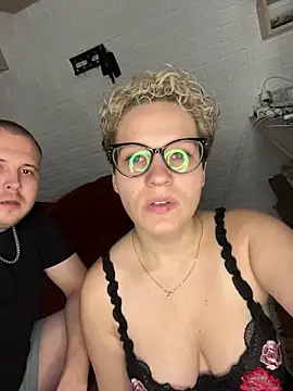 MrMrsRight online show from 11-03-25, 11:36