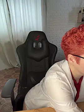 Snapshot of MrMrsRight chatting on 03-03-26, 06:53 MrMrsRight online show from 03-03-26, 06:53