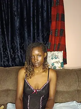 petite clara24 online show from 07-09-26, 10:53