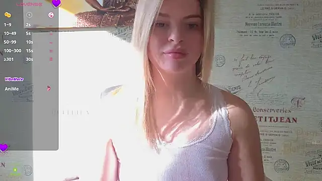Snapshot of RinaBlondie chatting on 03-16-25, 12:11 RinaBlondie online show from 03-16-25, 12:11