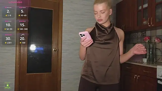 RinaBlondie online show from 02-23-26, 07:47