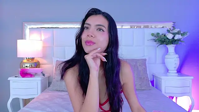 Julie Bennet online show from 10-19-25, 04:04