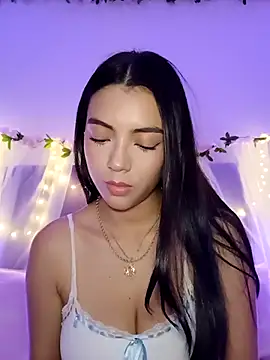 Julie Bennet online show from 02-06-26, 04:08