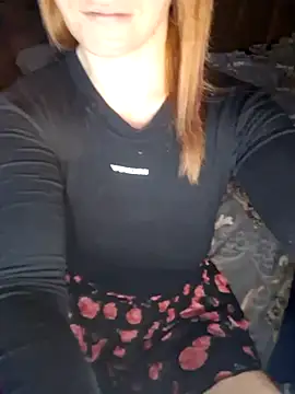  Kitti  online show from 10-05-25, 04:53