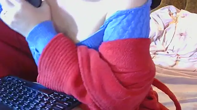  Kitti  online show from 11-17-25, 05:06