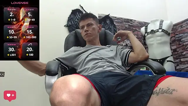 Snapshot of andy_dwels777 chatting on 01-28-25, 10:01 andy dwels777 online show from 01-28-25, 10:01