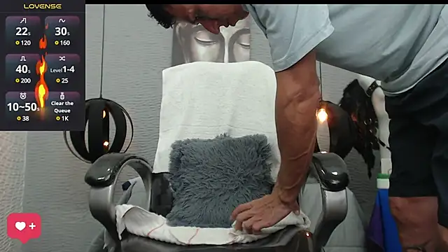 Snapshot of andy_dwels777 chatting on 02-25-25, 10:42 andy dwels777 online show from 02-25-25, 10:42