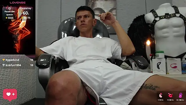 Snapshot of andy_dwels777 chatting on 02-03-25, 01:19 andy dwels777 online show from 02-03-25, 01:19