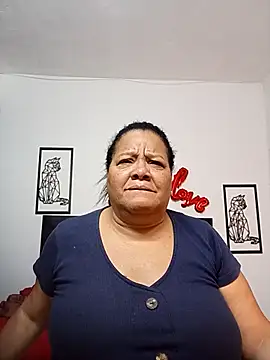 Snapshot of Shanttal0272 chatting on 10-08-25, 03:24 Shanttal0272 online show from 10-08-25, 03:24