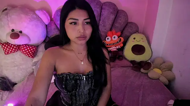 Pocahontascute 33 online show from 09-26-25, 02:07