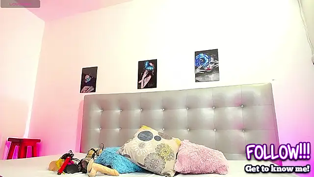 horny-juliette online show from 03-24-26, 03:23