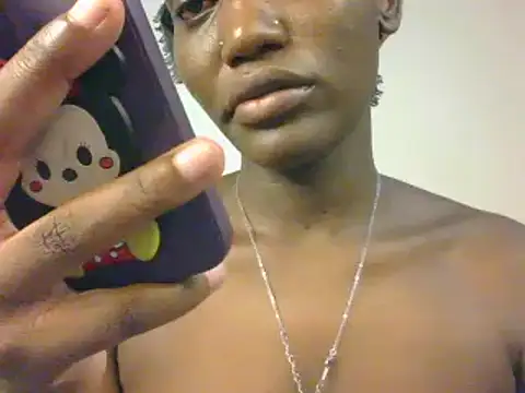 Snapshot of Cutie_pumpkin_ chatting on 01-13-26, 04:00 Cutie pumpkin online show from 01-13-26, 04:00