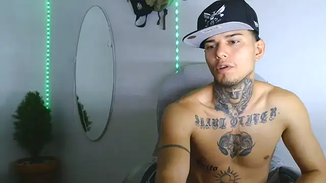 Skartoliver online show from 10-18-25, 02:52