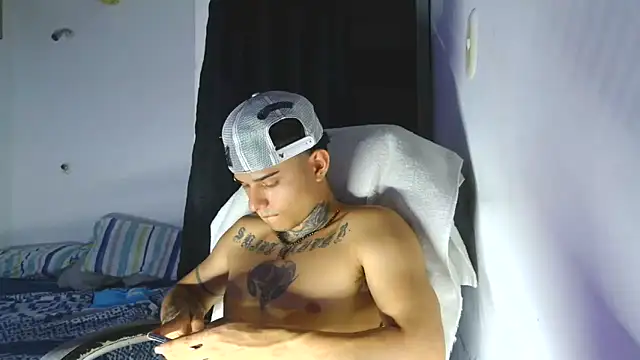 Skartoliver online show from 10-07-25, 04:02