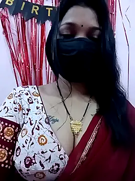 Snapshot of Beauty-khan chatting on 02-12-25, 05:16 Beauty-khan online show from 02-12-25, 05:16