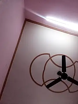 Snapshot of Beauty-khan chatting on 02-08-25, 06:22 Beauty-khan online show from 02-08-25, 06:22