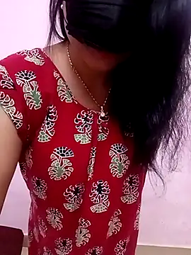 Snapshot of Beauty-khan chatting on 03-14-25, 10:05 Beauty-khan online show from 03-14-25, 10:05