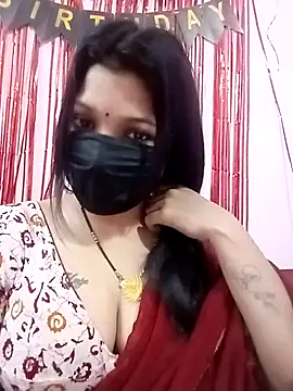 Snapshot of Beauty-khan chatting on 02-13-25, 11:39 Beauty-khan online show from 02-13-25, 11:39