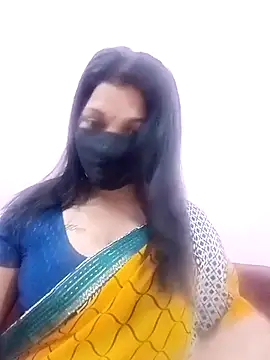 Snapshot of Beauty-khan chatting on 03-08-25, 08:14 Beauty-khan online show from 03-08-25, 08:14