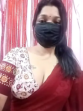Snapshot of Beauty-khan chatting on 02-15-25, 03:39 Beauty-khan online show from 02-15-25, 03:39