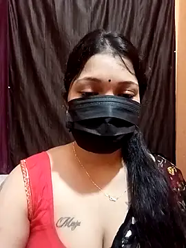 Snapshot of Beauty-khan chatting on 09-15-25, 09:04 Beauty-khan online show from 09-15-25, 09:04