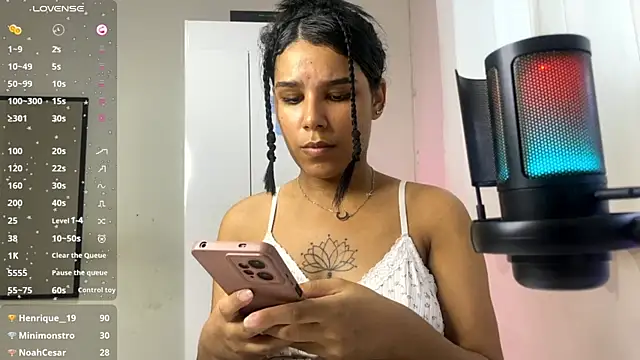 ninapego online show from 03-03-25, 09:02