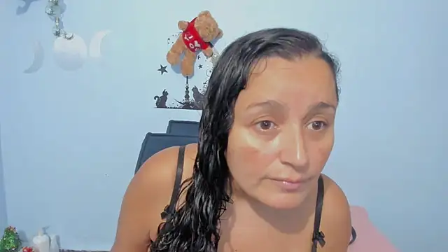  luna  sweet  online show from 11-15-25, 12:36