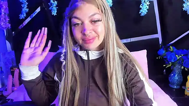 Cocoo Nuth online show from 10-18-25, 02:57