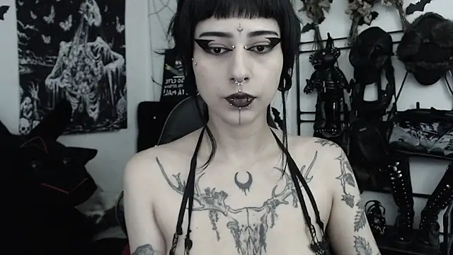n0sferatus   online show from 07-28-26, 04:20