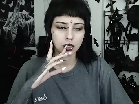 n0sferatus   online show from 05-28-26, 02:19