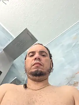 Snapshot of latinojax chatting on 07-17-26, 02:20 latinojax online show from 07-17-26, 02:20