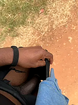 Snapshot of Black-mamba-madingo chatting on 09-09-25, 08:57 Black-mamba-madingo online show from 09-09-25, 08:57