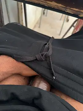 Snapshot of Black-mamba-madingo chatting on 02-07-26, 09:28 Black-mamba-madingo online show from 02-07-26, 09:28