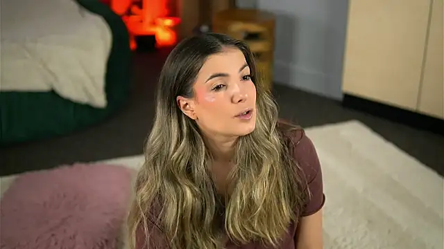 KellyMathews online show from 06-11-26, 02:22