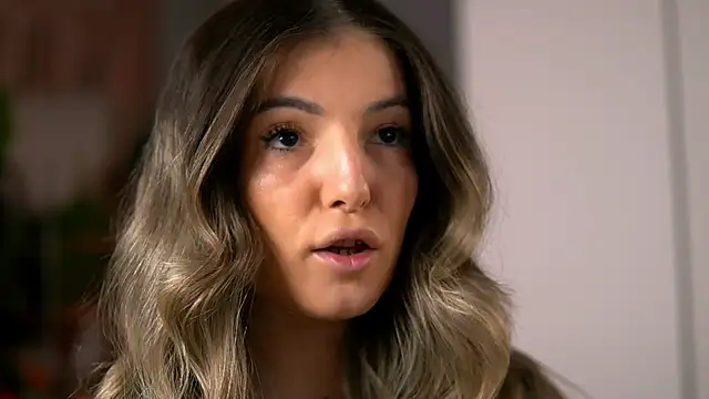 KellyMathews online show from 04-03-26, 02:18