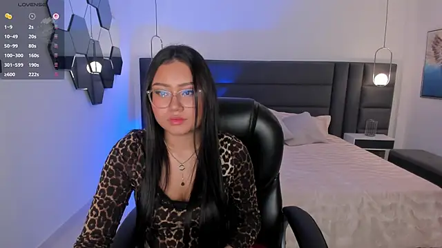 AmberLewis  online show from 11-27-25, 11:27