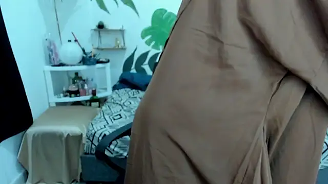 chaymae nah  online show from 12-02-25, 05:20