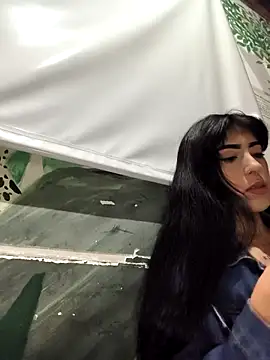 chaymae nah  online show from 04-17-26, 02:36