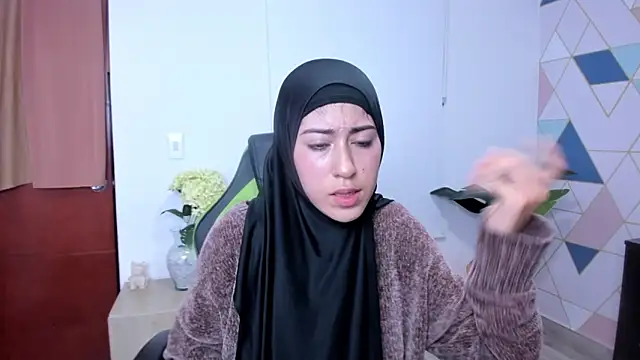 chaymae nah  online show from 03-10-25, 11:06