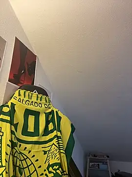 Snapshot of rafamarianoofc chatting on 09-27-25, 11:27 rafamarianoofc online show from 09-27-25, 11:27