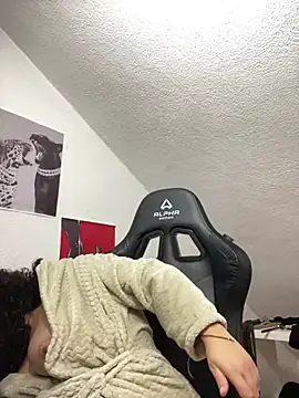 Snapshot of rafamarianoofc chatting on 03-16-25, 04:34 rafamarianoofc online show from 03-16-25, 04:34