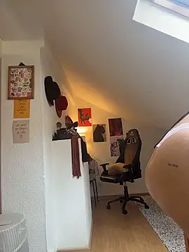 Snapshot of rafamarianoofc chatting on 10-12-25, 12:17 rafamarianoofc online show from 10-12-25, 12:17